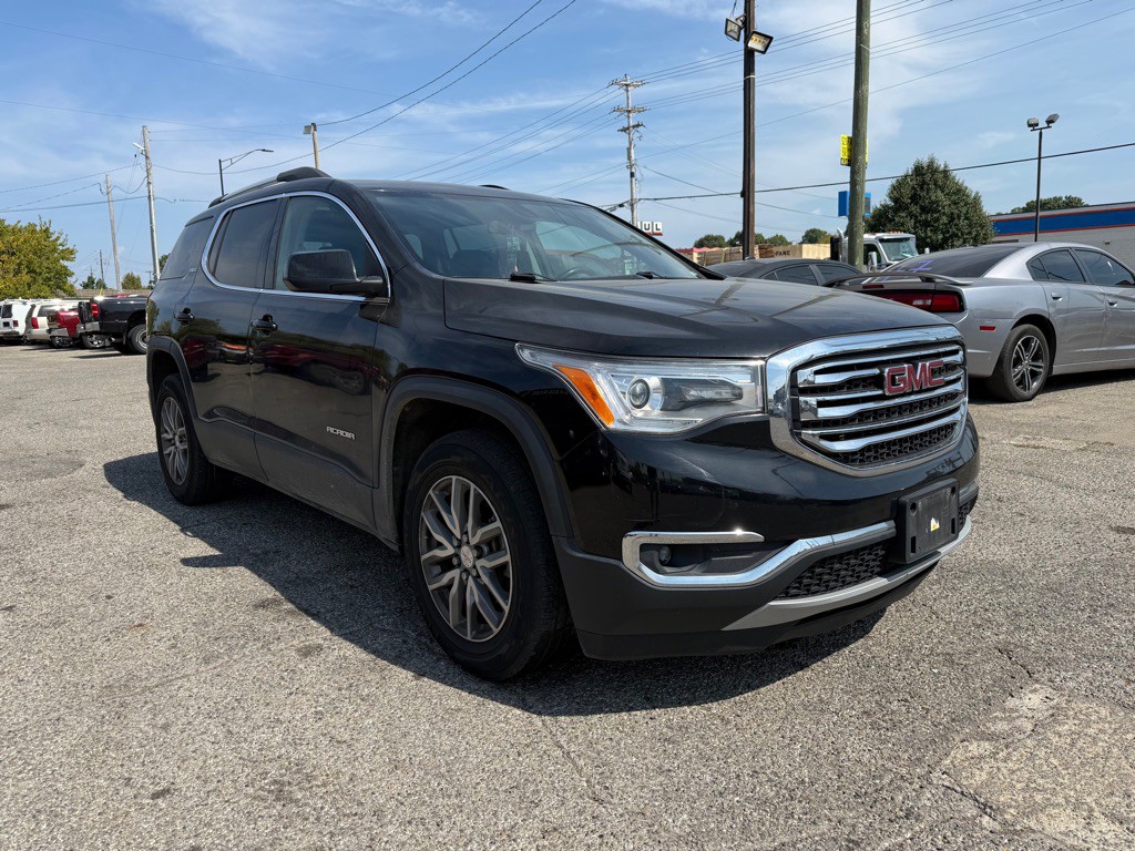 2017 GMC Acadia Image 2