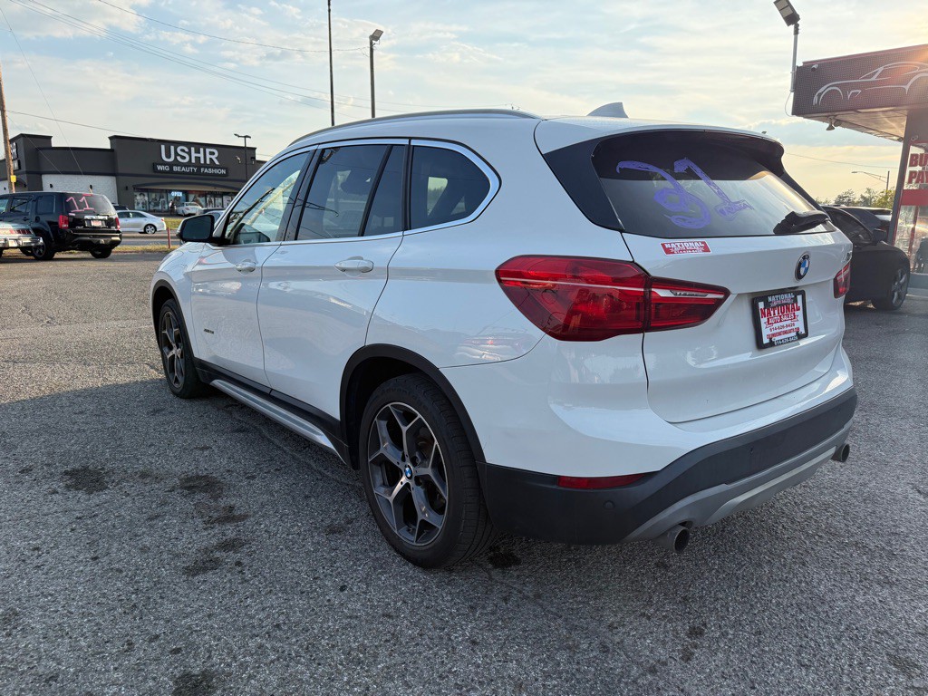 2016 BMW X1 Image 4