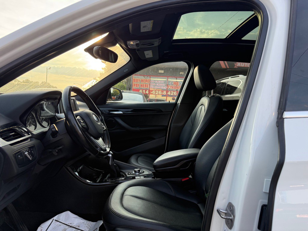 2016 BMW X1 Image 8