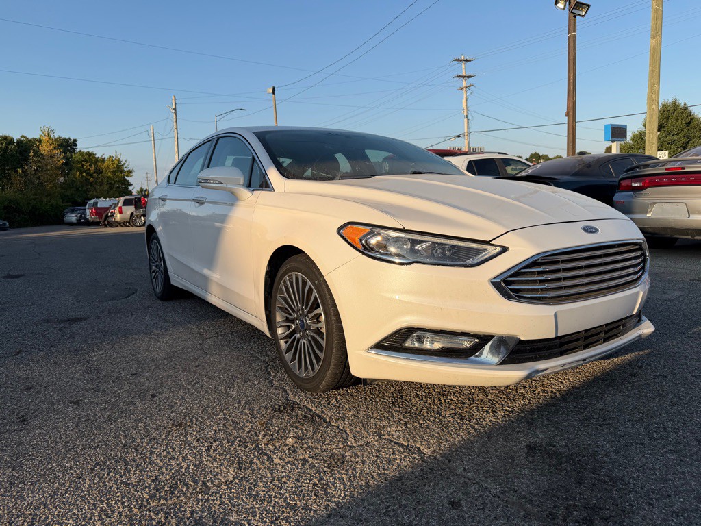 2017 Ford Fusion Image 2