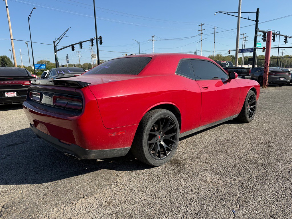 2015 Dodge Challenger Image 4