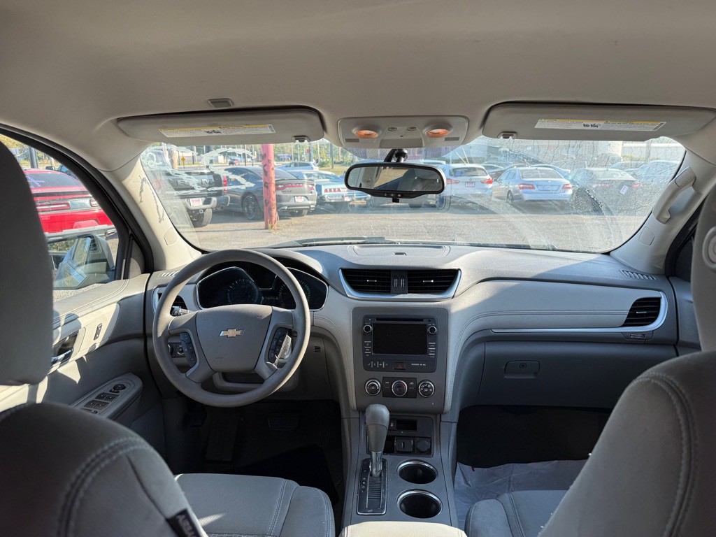 2016 Chevrolet Traverse Image 12