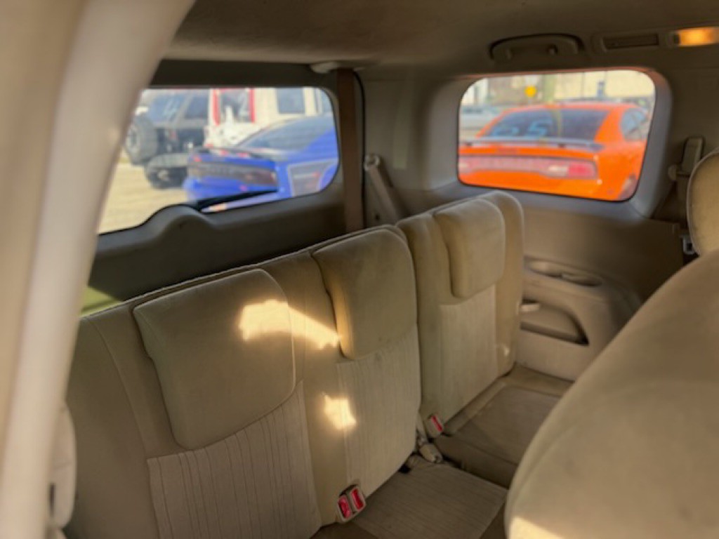 2013 Nissan Quest Image 12