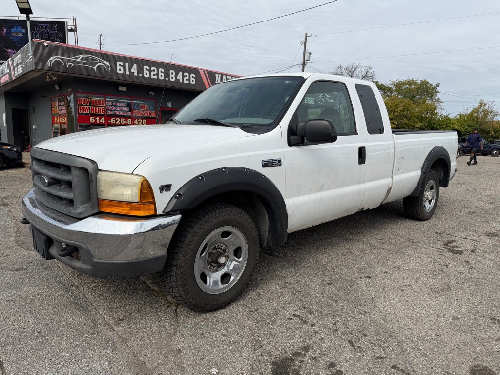 2000 Ford F-250 Image 1