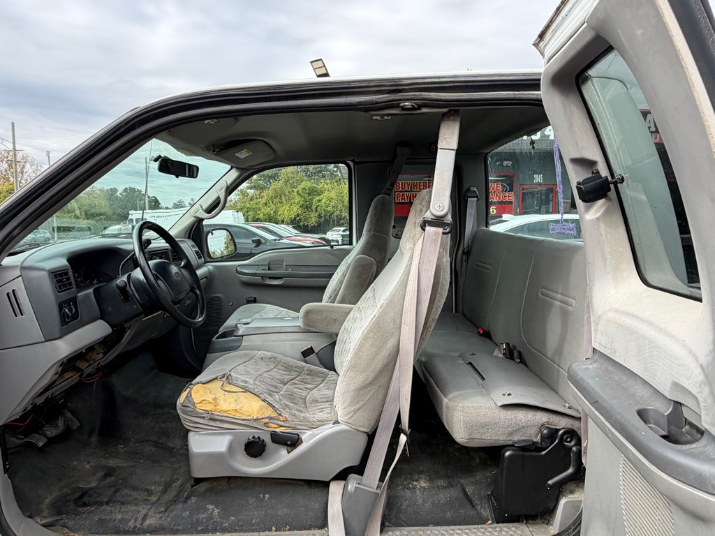 2000 Ford F-250 Image 9