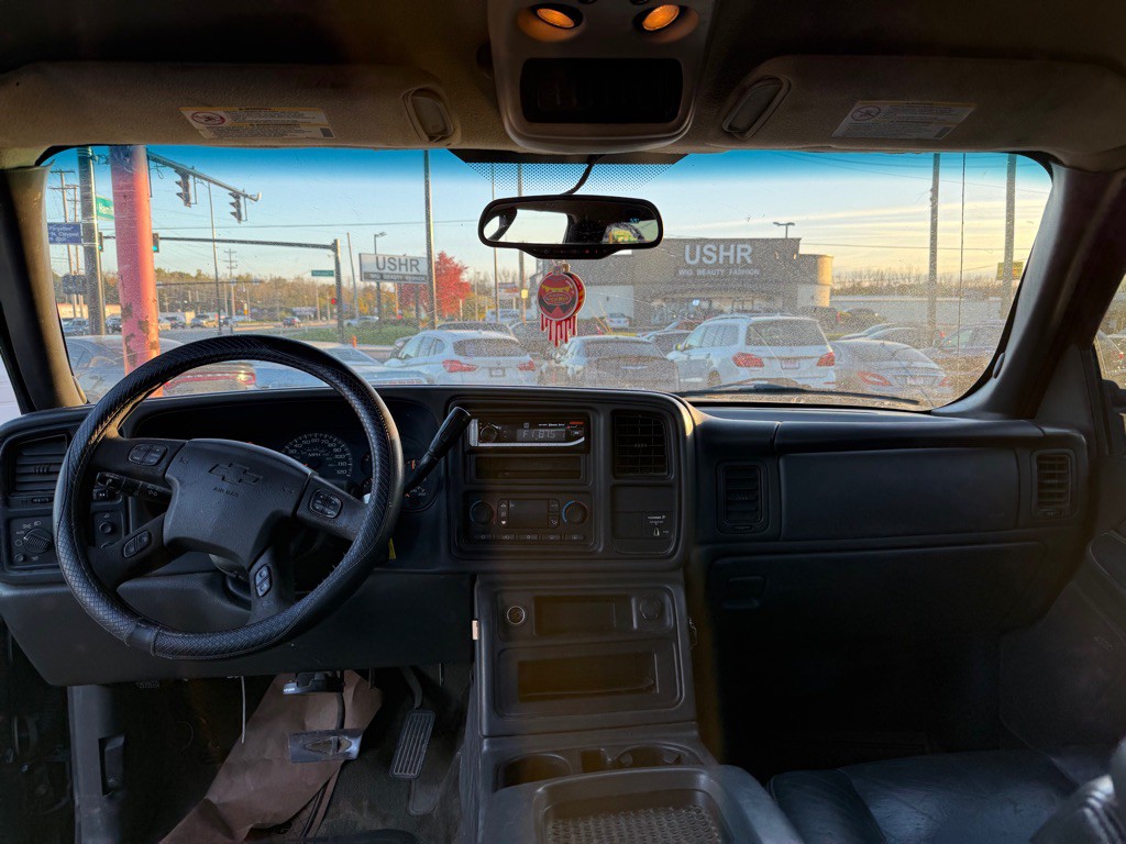 2004 Chevrolet Silverado 1500 Image 7