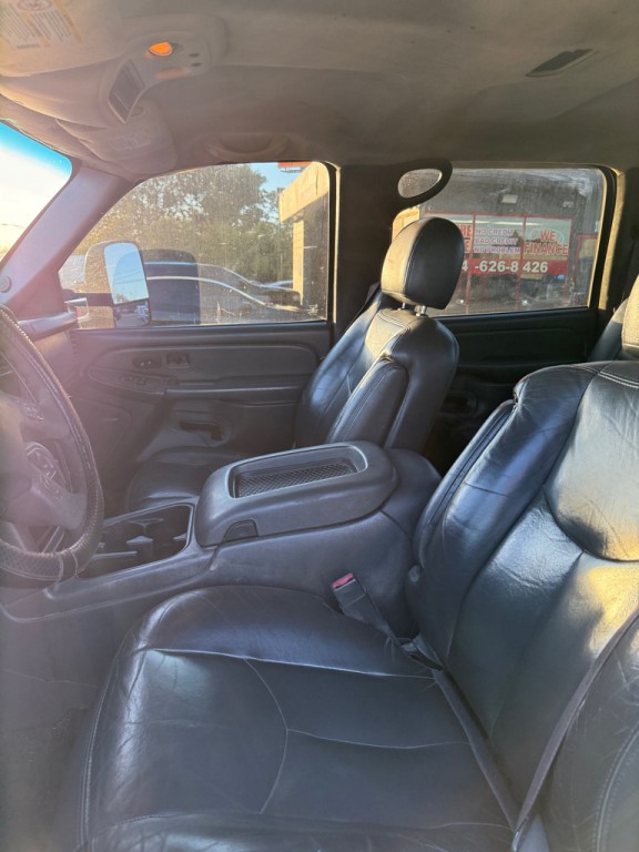 2004 Chevrolet Silverado 1500 Image 8