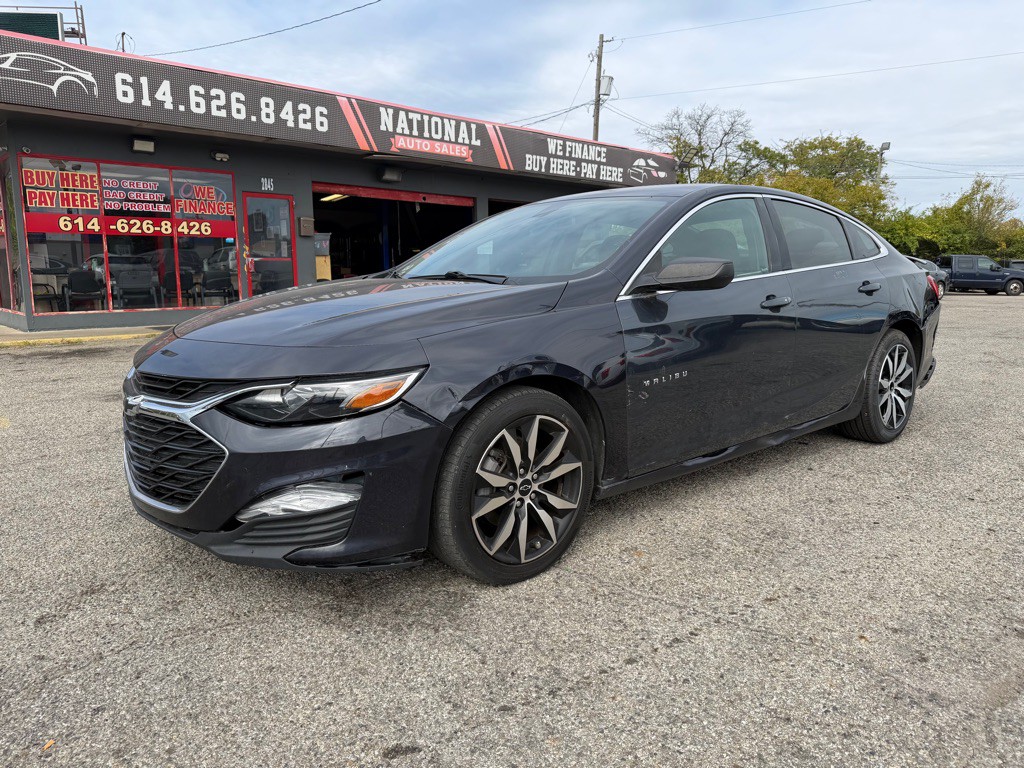 2022 Chevrolet Malibu Image 1