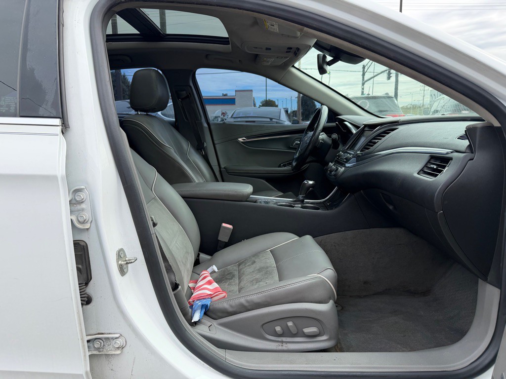 2015 Chevrolet Impala Image 11
