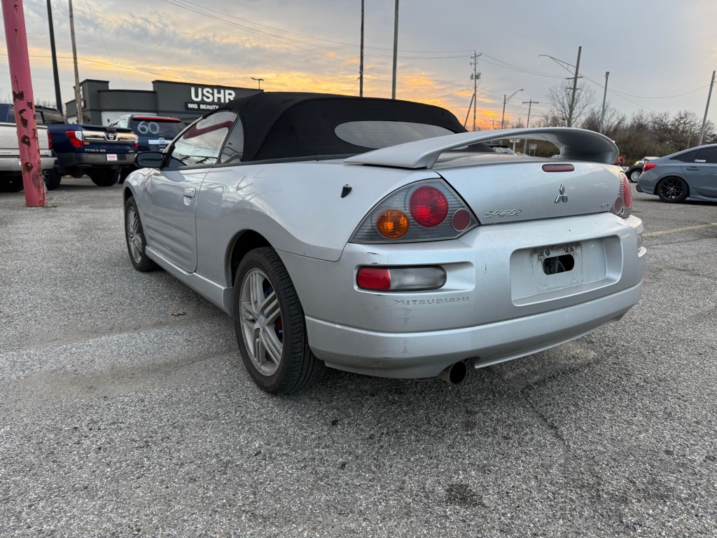 2005 Mitsubishi Eclipse Image 3