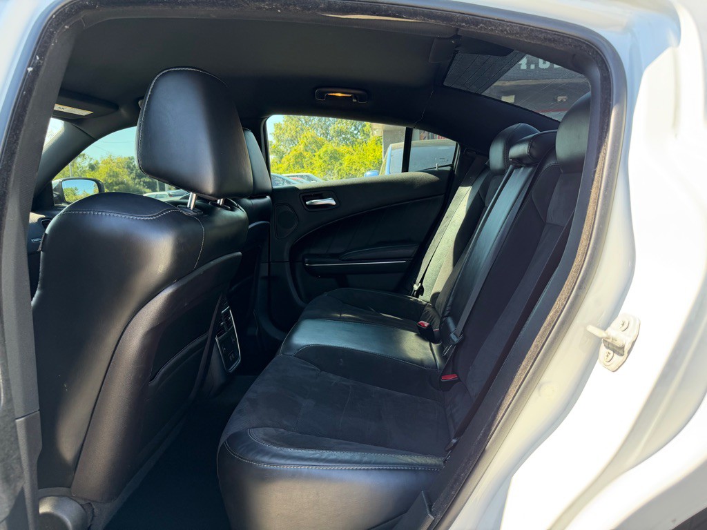 2016 Dodge Charger Image 7