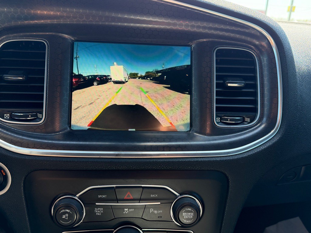 2016 Dodge Charger Image 8