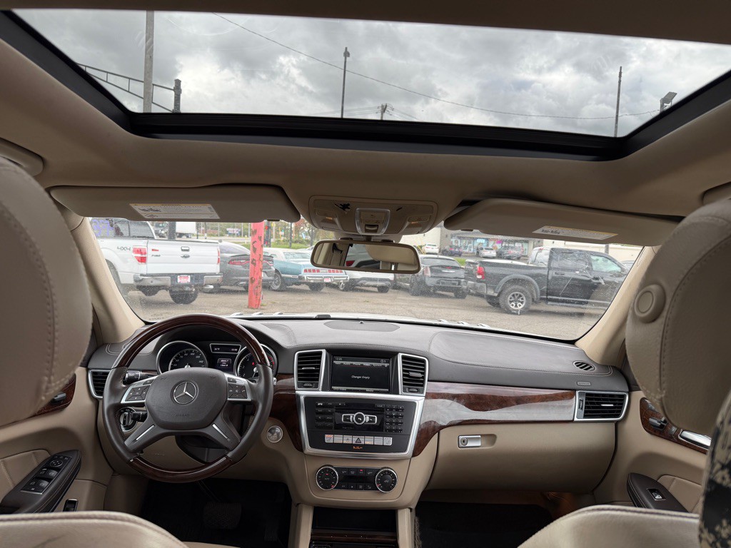 2014 Mercedes-Benz GL-Class Image 7