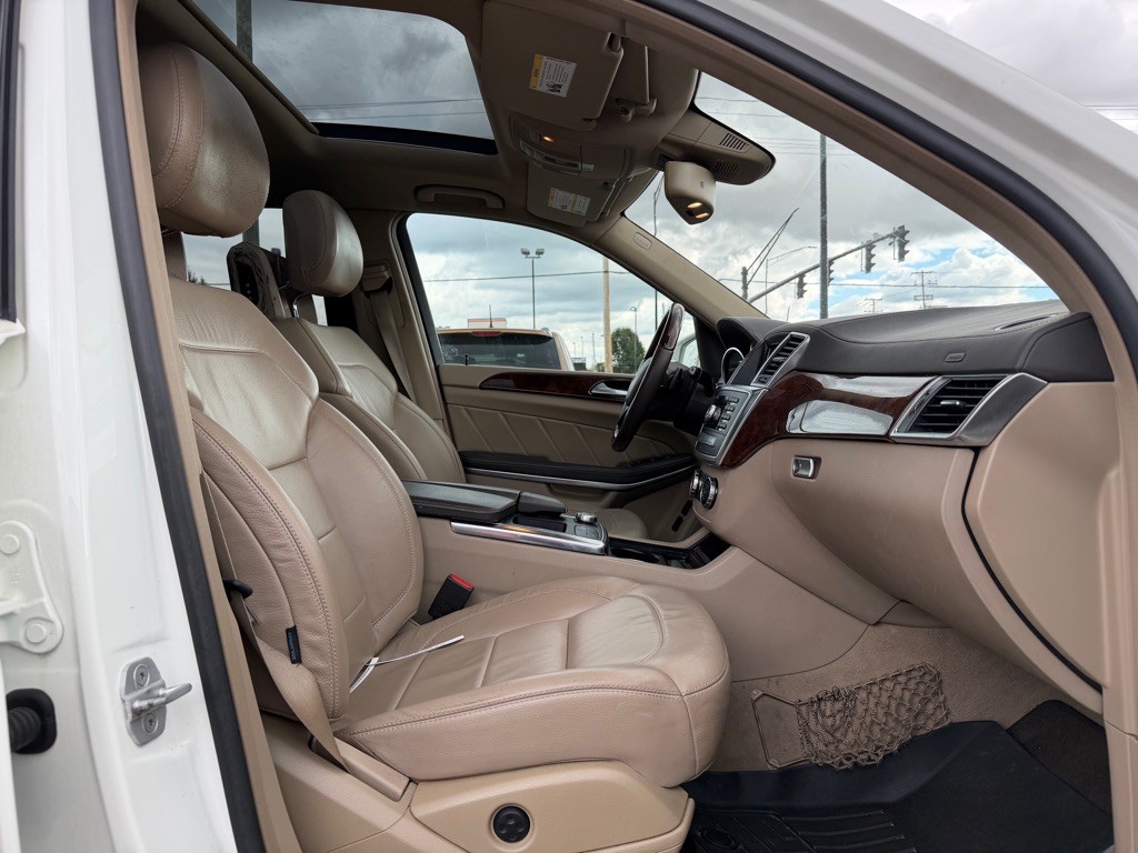 2014 Mercedes-Benz GL-Class Image 12