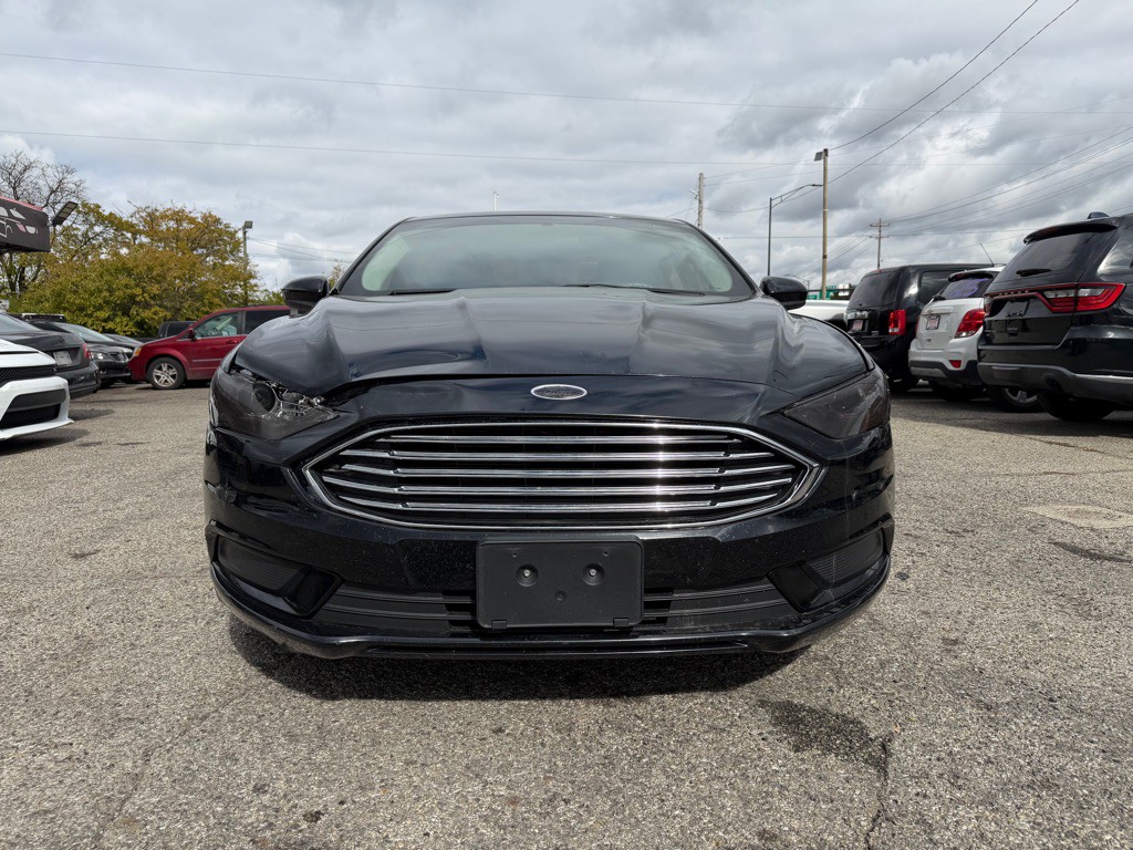 2017 Ford Fusion Image 2