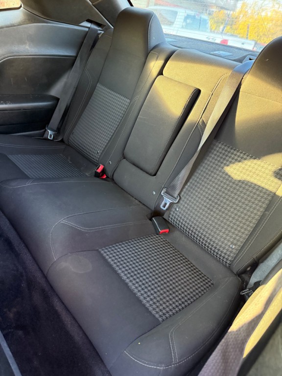 2017 Dodge Challenger Image 9