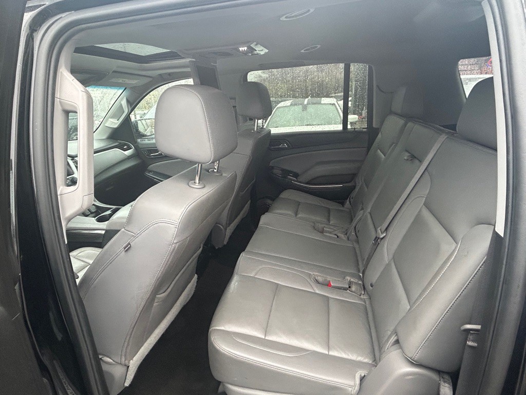 2016 Chevrolet Suburban Image 9