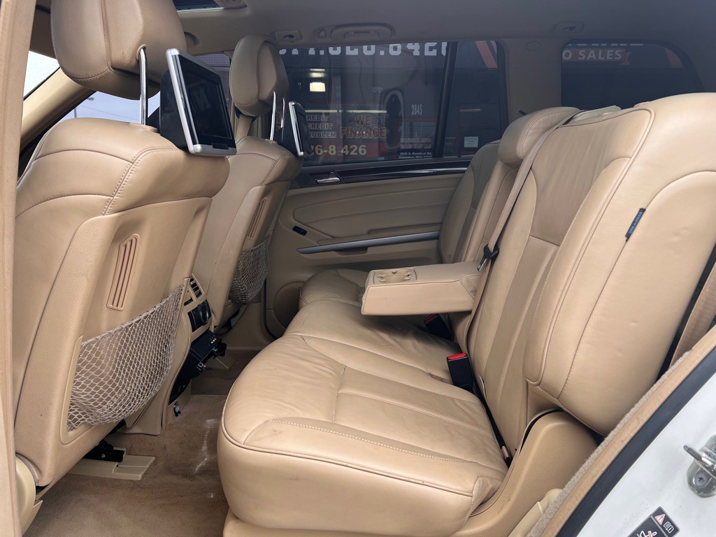 2012 Mercedes-Benz GL-Class Image 8