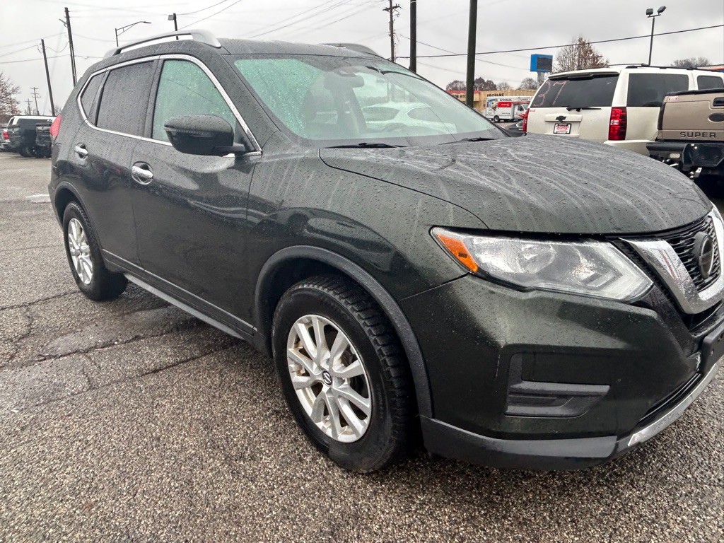 2019 Nissan Rogue Image 2