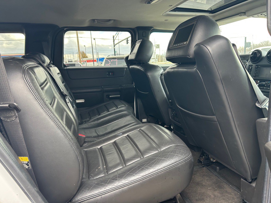 2007 HUMMER H2 Image 12