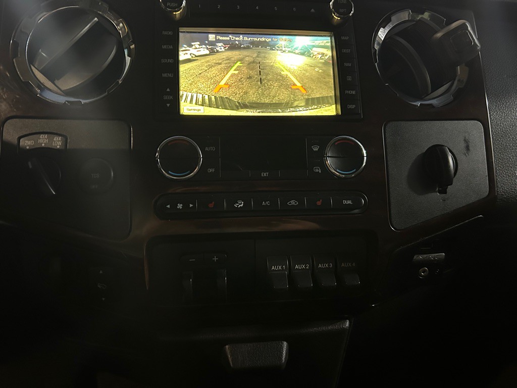 2010 Ford F-350 Image 9