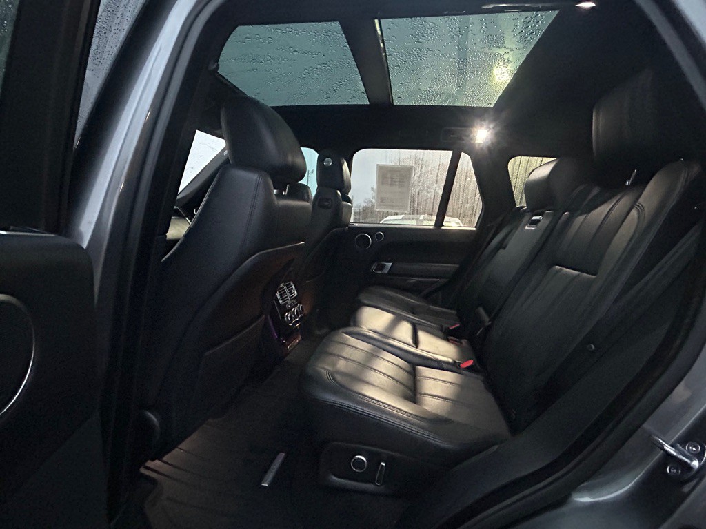 2016 Land Rover Range Rover Image 9