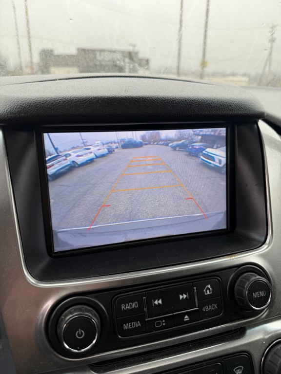 2015 Chevrolet Suburban Image 11