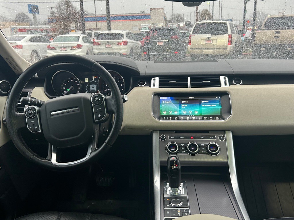 2017 Land Rover Range Rover Sport Image 9