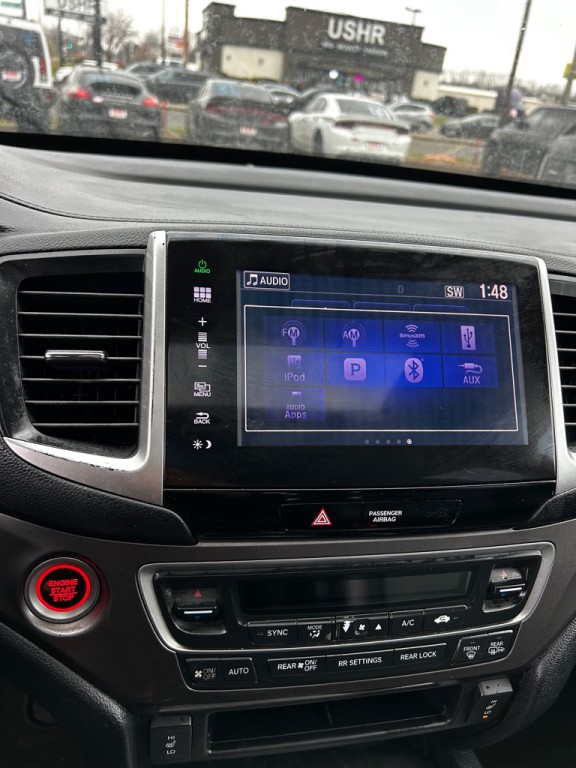 2016 Honda Pilot Image 16