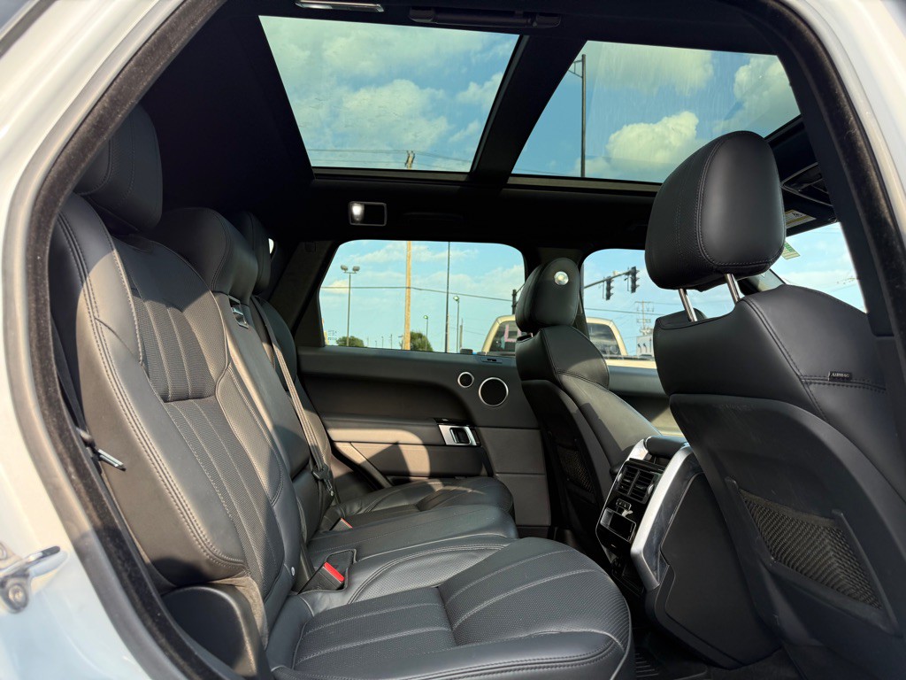 2015 Land Rover Range Rover Sport Image 10