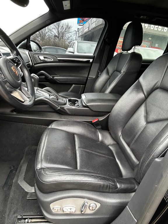 2018 Porsche Cayenne Image 8