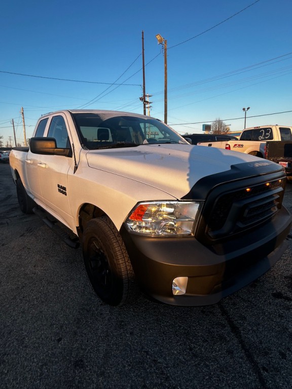 2015 RAM 1500 Image 2
