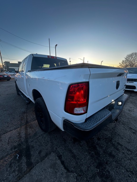 2015 RAM 1500 Image 4