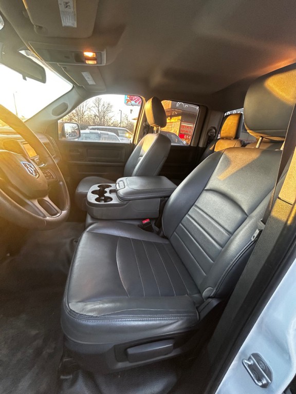 2015 RAM 1500 Image 10