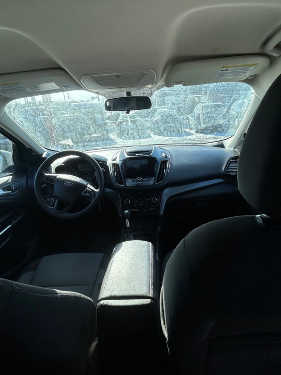 2017 Ford Escape Image 9