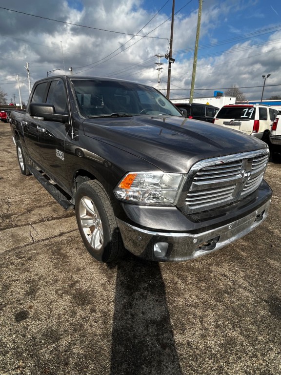 2014 RAM 1500 Image 2