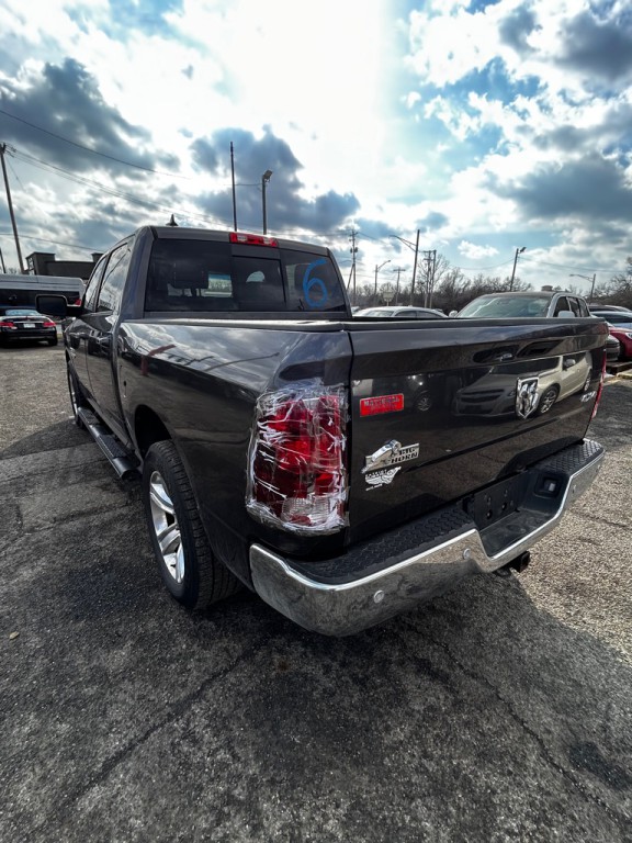 2014 RAM 1500 Image 8