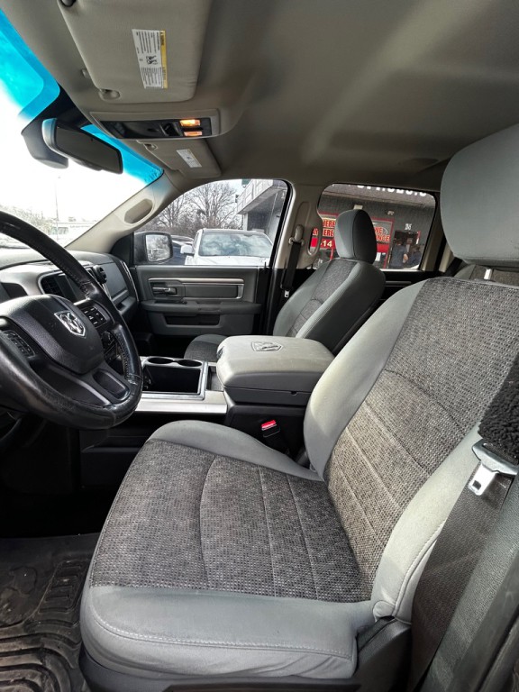 2014 RAM 1500 Image 10