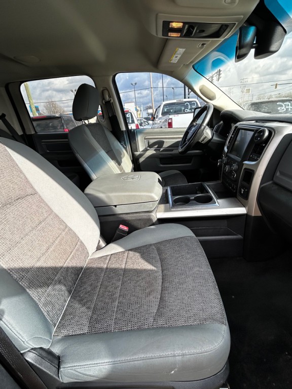 2014 RAM 1500 Image 12