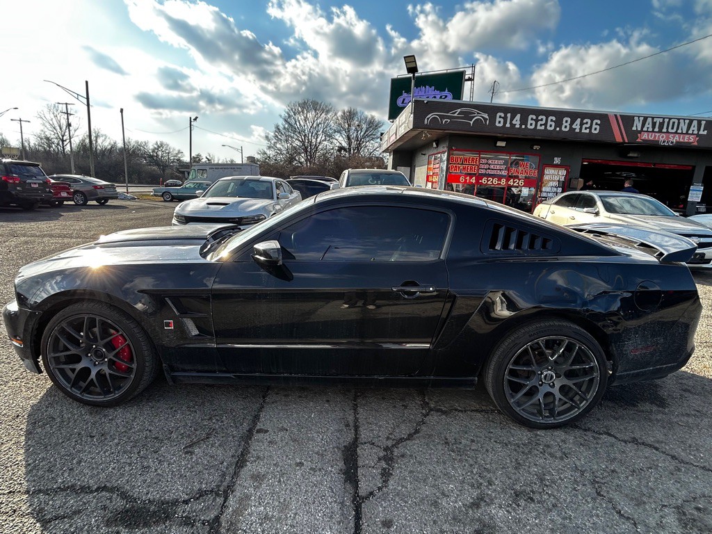 2010 Ford Mustang Image 6