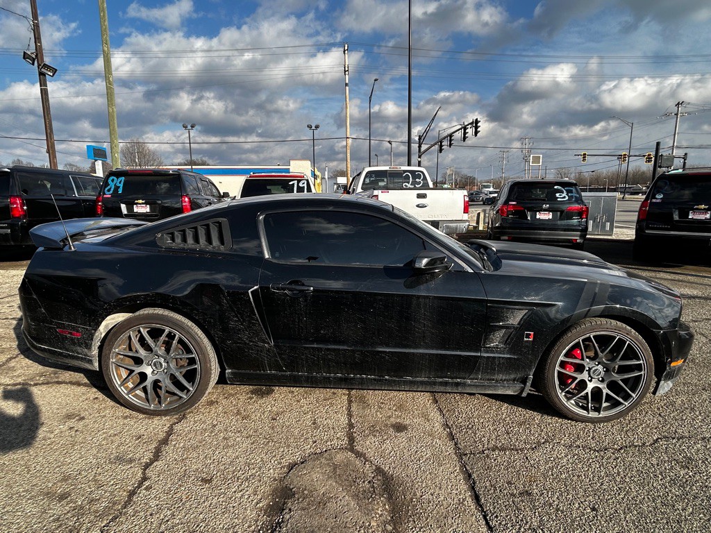 2010 Ford Mustang Image 7