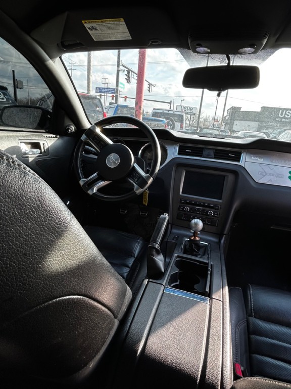 2010 Ford Mustang Image 9