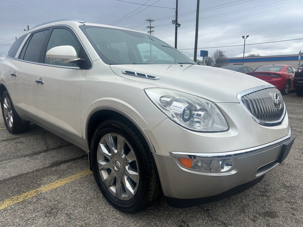 2011 Buick Enclave Image 2