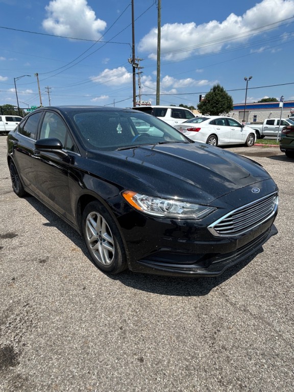 2017 Ford Fusion Image 2