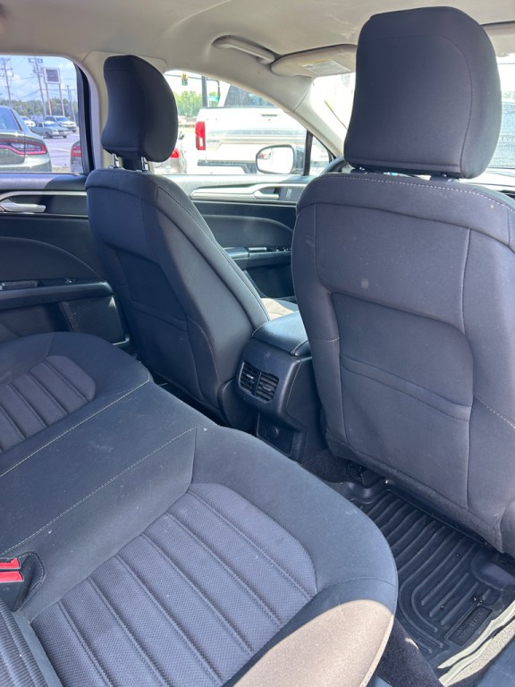 2017 Ford Fusion Image 12