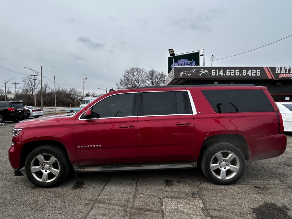 2015 Chevrolet Suburban Image 4