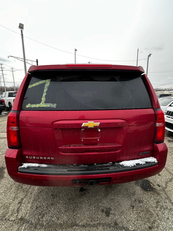2015 Chevrolet Suburban Image 6