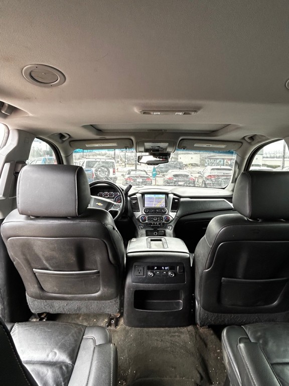 2015 Chevrolet Suburban Image 9