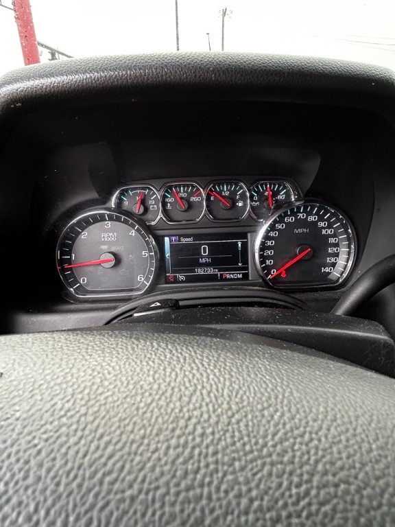 2015 Chevrolet Suburban Image 10