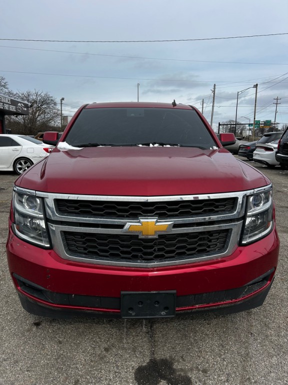 2015 Chevrolet Suburban Image 3